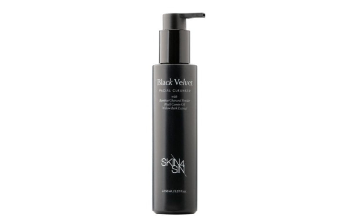 BLACK VELVET FACIAL CLEANSER