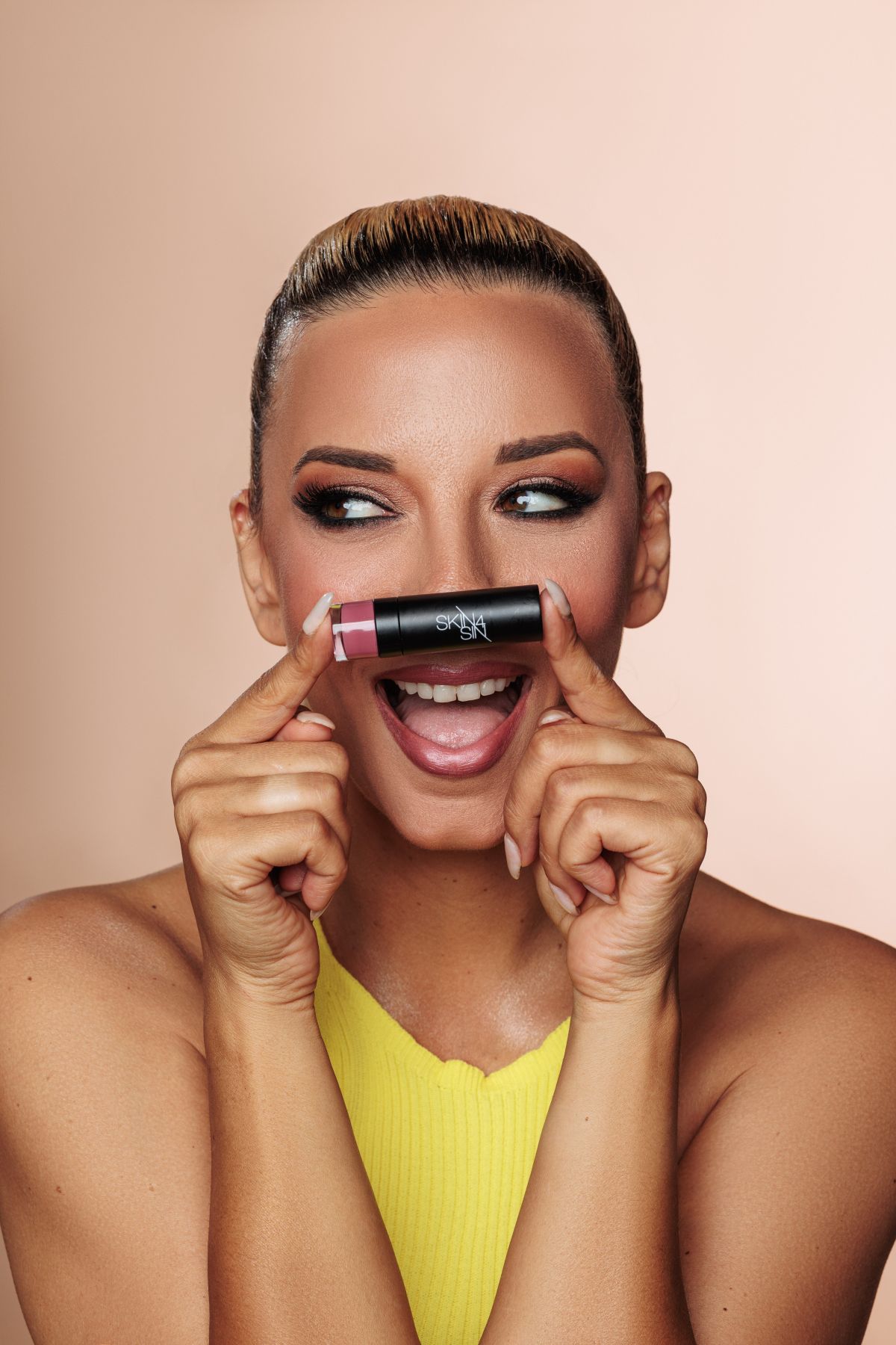 HYDRA LIPS "SMASHING GIRL"